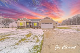 7348 17 Mile Road NE, Cedar Springs, MI 49319