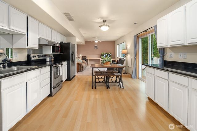 24 79th Drive SE, Lake Stevens, WA 98258
