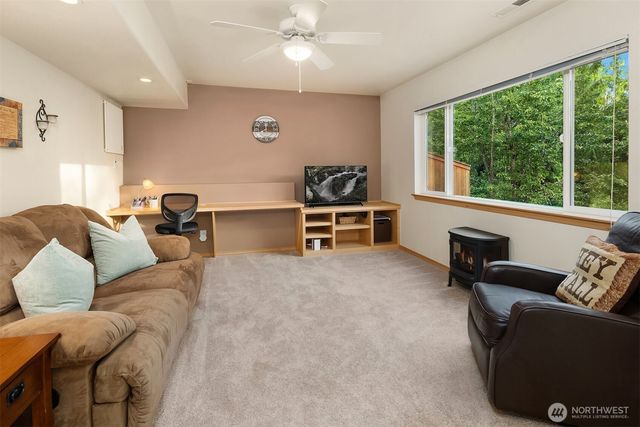 24 79th Drive SE, Lake Stevens, WA 98258
