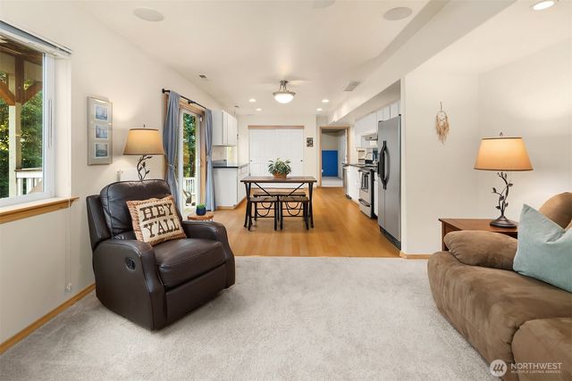 24 79th Drive SE, Lake Stevens, WA 98258