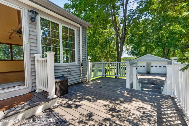 67 N Washington Street, Athens, NY 12015