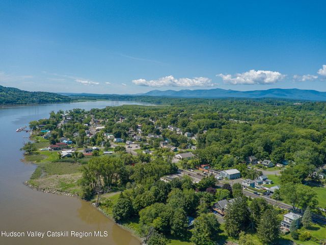 67 N Washington Street, Athens, NY 12015