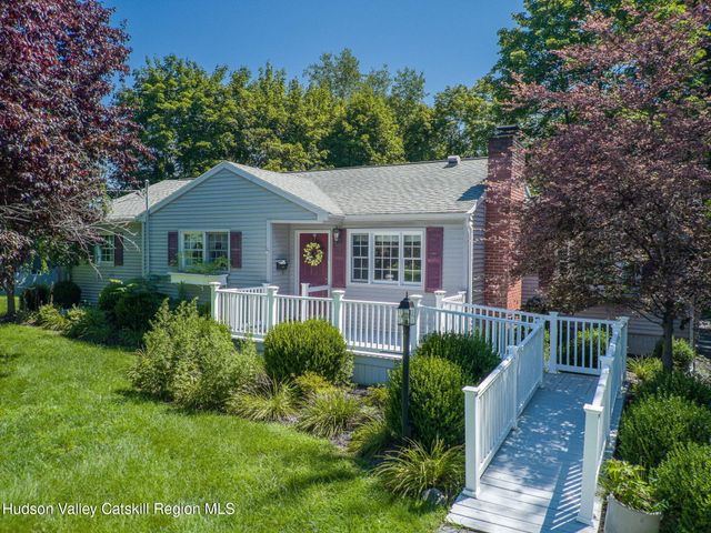 67 N Washington Street, Athens, NY 12015