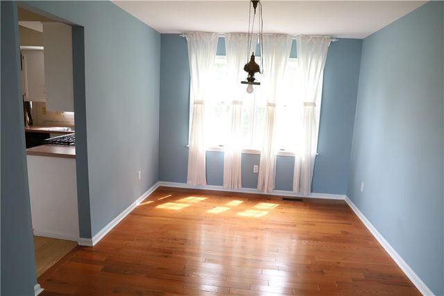 3514 White Oak Circle, Bethlehem City, PA 18017
