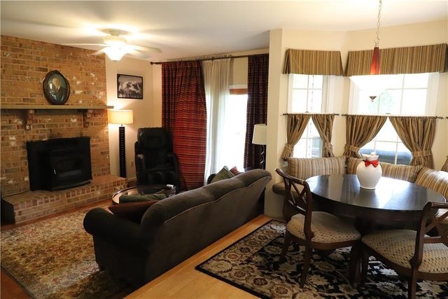 3514 White Oak Circle, Bethlehem City, PA 18017
