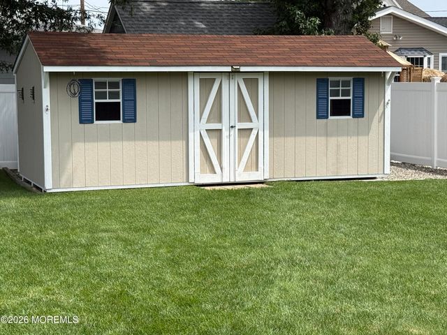 718 Conifer Drive, Forked River, NJ 08731