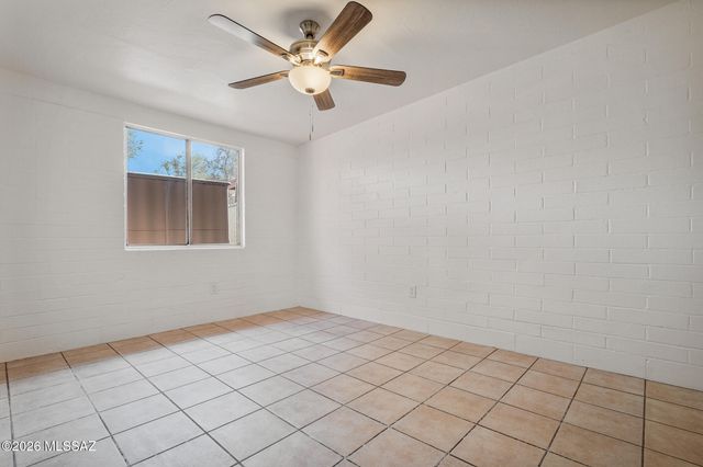 3930 N Pomona Road, Tucson, AZ 85705