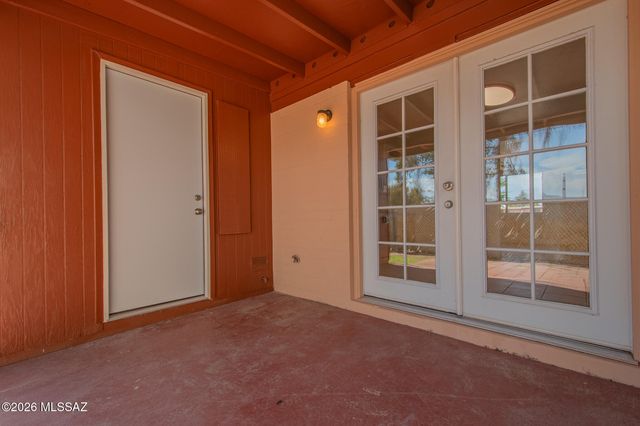 3930 N Pomona Road, Tucson, AZ 85705