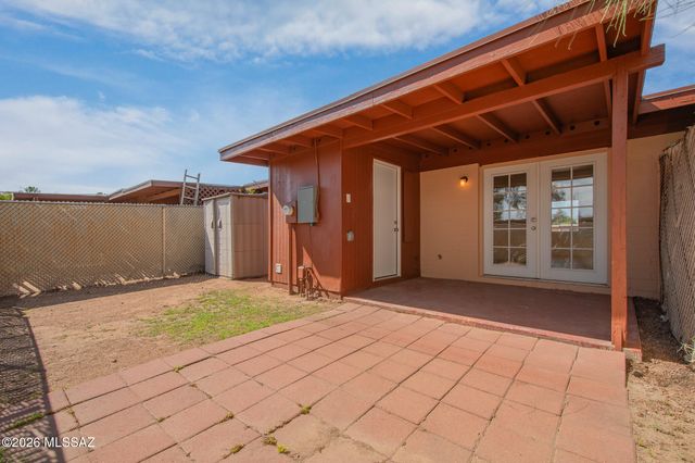 3930 N Pomona Road, Tucson, AZ 85705