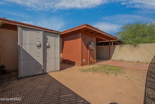 3930 N Pomona Road, Tucson, AZ 85705