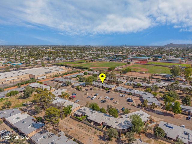 3930 N Pomona Road, Tucson, AZ 85705