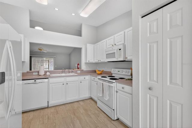 8907 SE 141ST LOOP, Summerfield, FL 34491