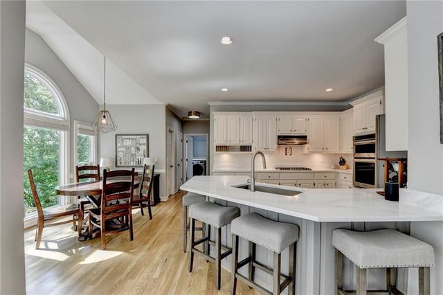 930 Herterton Way, Johns Creek, GA 30022