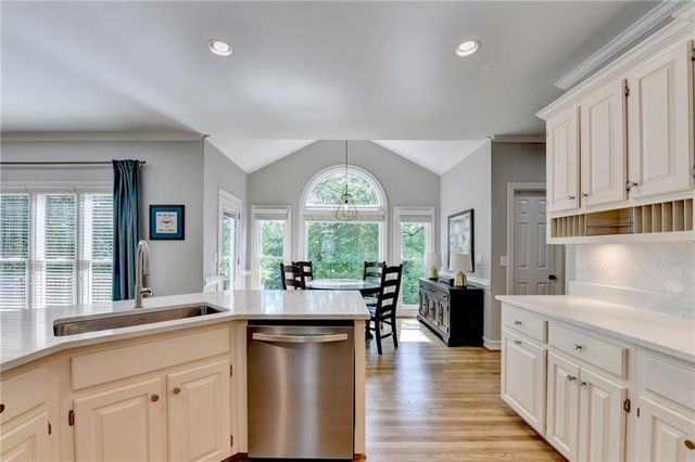 930 Herterton Way, Johns Creek, GA 30022