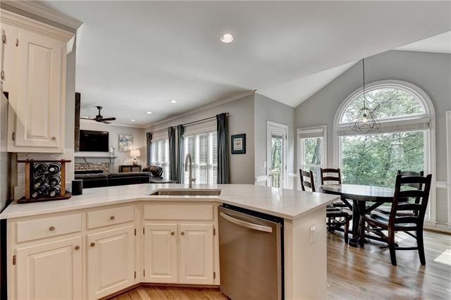 930 Herterton Way, Johns Creek, GA 30022