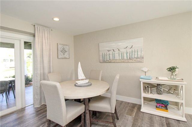 1353 Pelican AVE, Naples, FL 34102