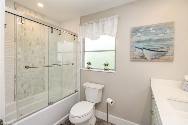 1353 Pelican AVE, Naples, FL 34102