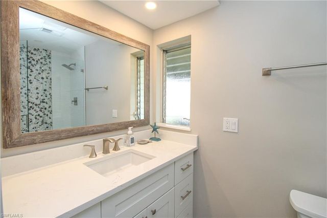 1353 Pelican AVE, Naples, FL 34102