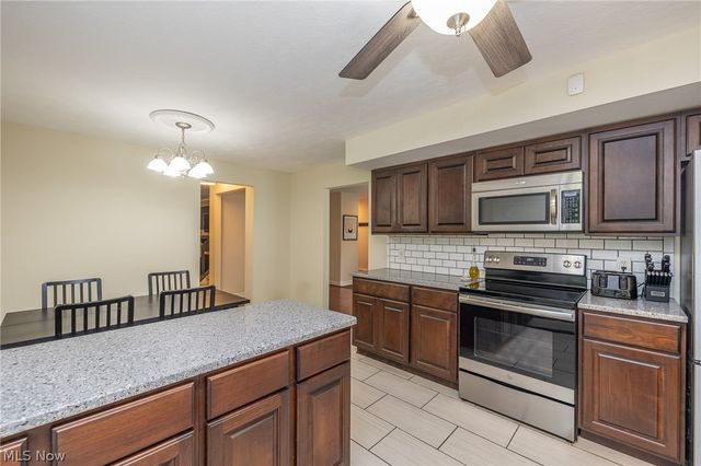 27343 Clinton Drive, North Olmsted, OH 44070