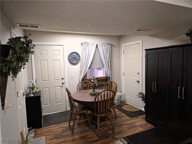 9155 Linden Circle, Windham, OH 44288