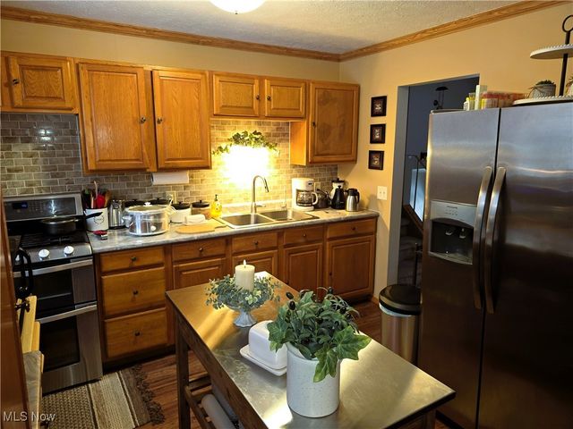 9155 Linden Circle, Windham, OH 44288