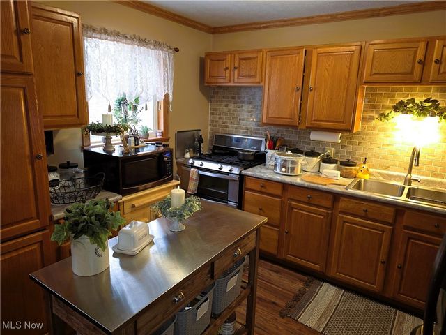 9155 Linden Circle, Windham, OH 44288