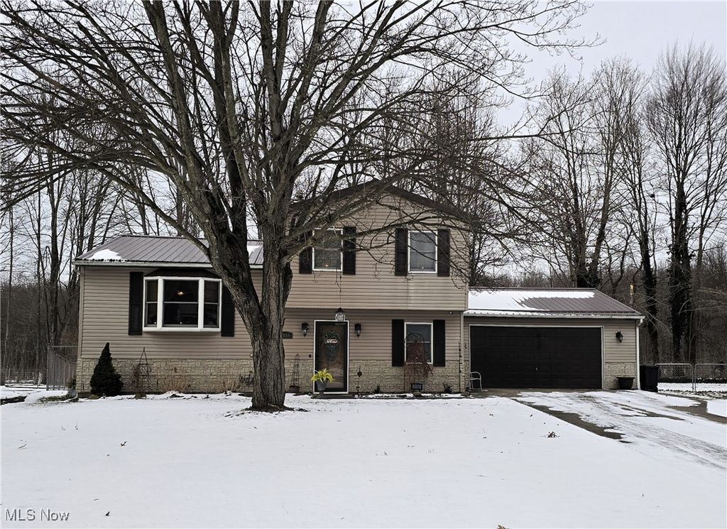 9155 Linden Circle, Windham, OH 44288
