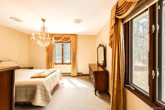 7 Finnish Lane, Lagrangeville, NY 12540