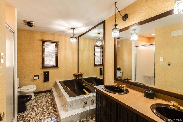 7 Finnish Lane, Lagrangeville, NY 12540