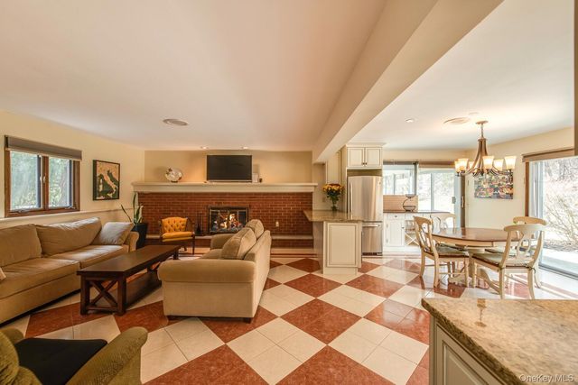 7 Finnish Lane, Lagrangeville, NY 12540