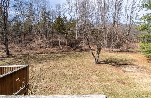 7 Finnish Lane, Lagrangeville, NY 12540