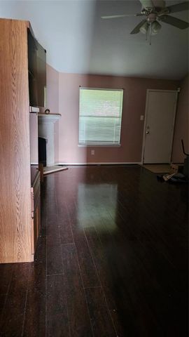 11034 Bradford Way Drive, Houston, TX 77075