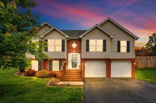 590 Keystone DR, Christiansburg, VA 24073