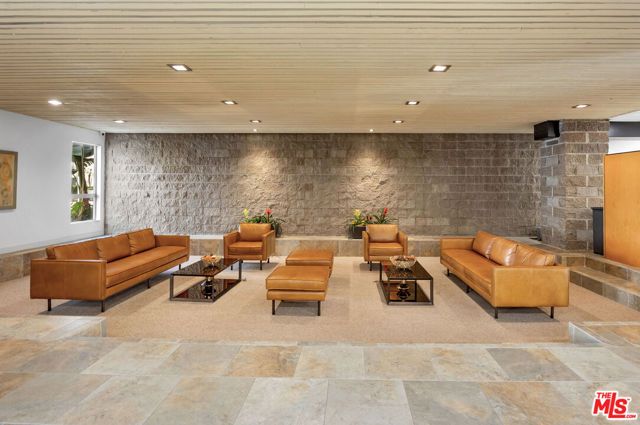 14144 Dickens Street 122, Sherman Oaks, CA 91423