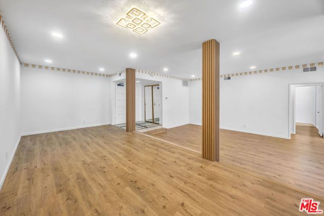 14144 Dickens Street 122, Sherman Oaks, CA 91423