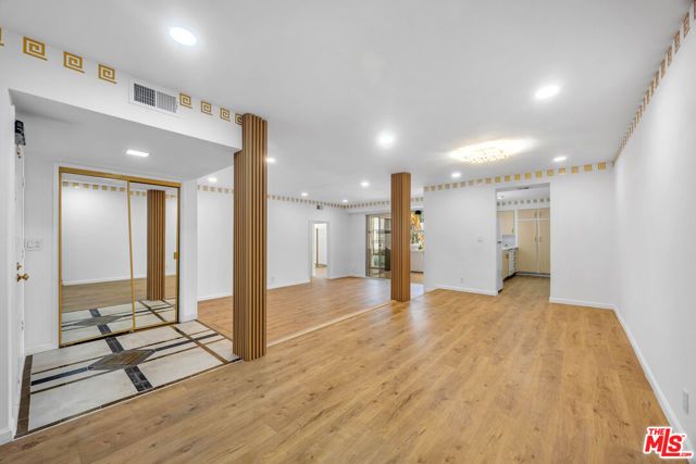 14144 Dickens Street 122, Sherman Oaks, CA 91423