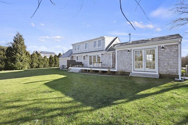 29 Mercier Way, Edgartown, MA 02539