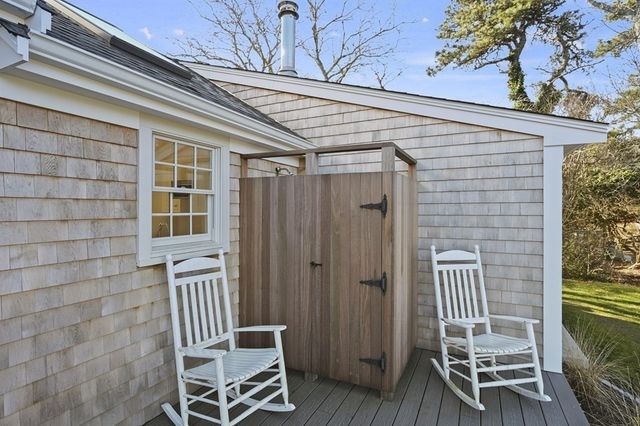 29 Mercier Way, Edgartown, MA 02539