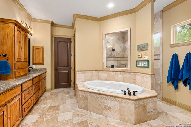 419 Ranch Pass, Boerne, TX 78015