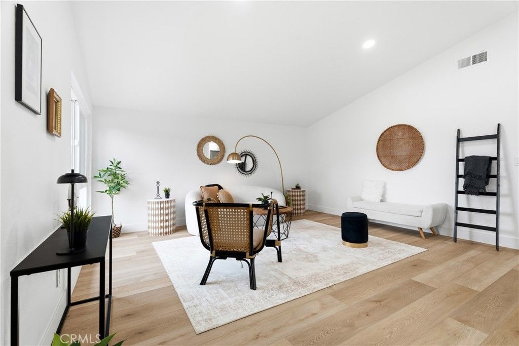 28189 Foxlane, Canyon Country, CA 91351 — photo 2