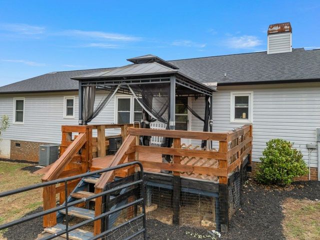 101 Springside Drive, Boiling Springs, SC 29316