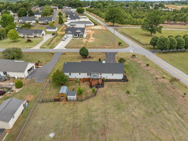 101 Springside Drive, Boiling Springs, SC 29316