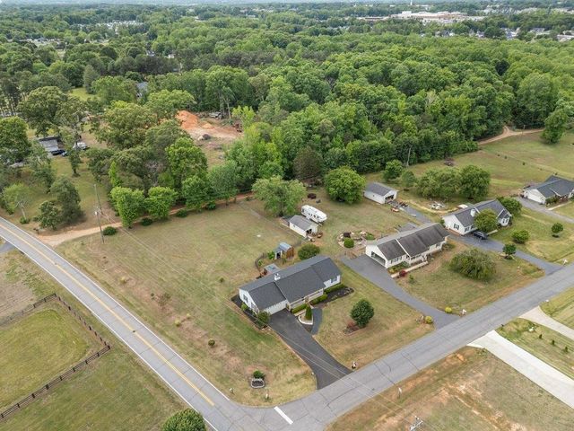 101 Springside Drive, Boiling Springs, SC 29316