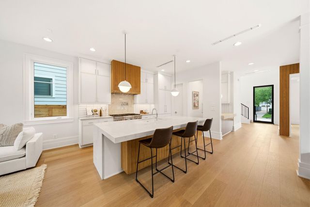 1023 Euclid Street, Houston, TX 77009