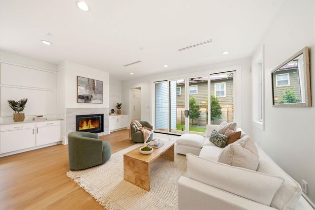 1023 Euclid Street, Houston, TX 77009