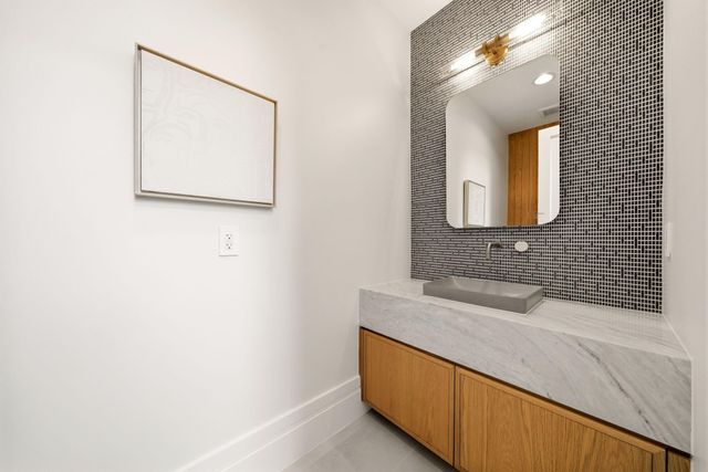 1023 Euclid Street, Houston, TX 77009