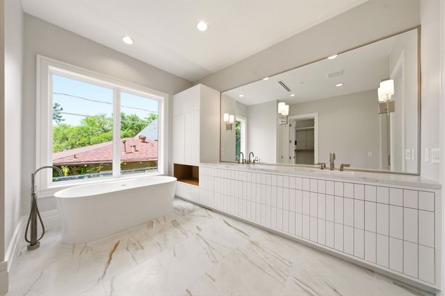 1023 Euclid Street, Houston, TX 77009