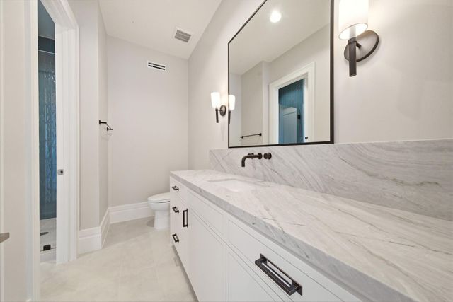 1023 Euclid Street, Houston, TX 77009