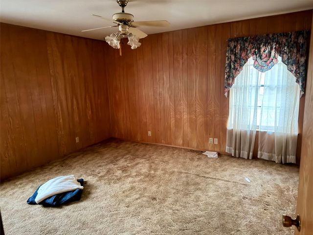 813 Circle Drive, Terrell, TX 75160
