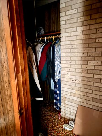 813 Circle Drive, Terrell, TX 75160